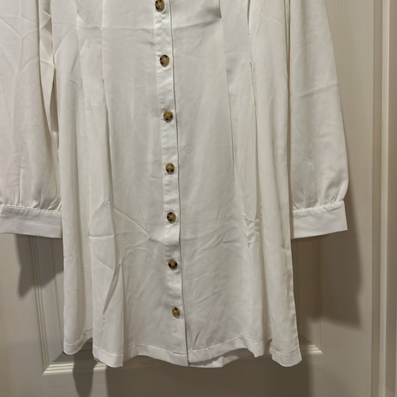 HAVE L Button Down - Picture 4 of 7